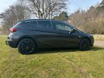 Opel Astra 1.0 Turbo 77KW 5D 2016 Zwart, Auto's, Stof, Zwart, 610 kg, Origineel Nederlands