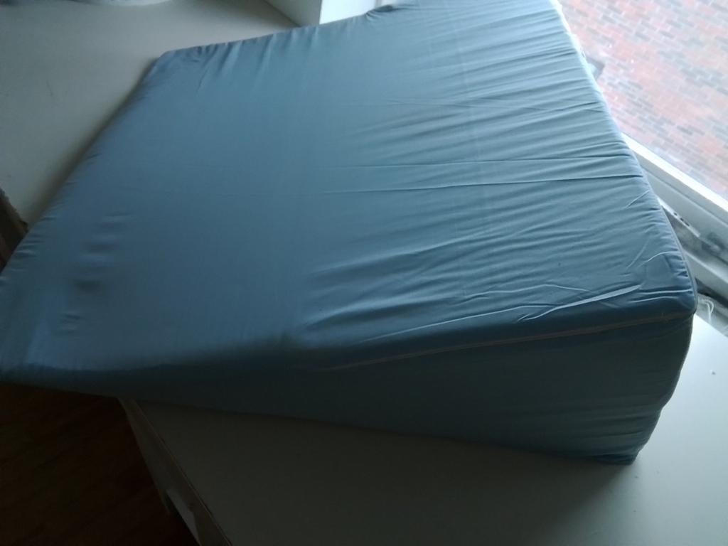 Wigkussen €10!, Ophalen, Zo goed als nieuw, Eenpersoons, Kussen