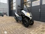 Piaggio mp3 300cc hpe, Fietsen en Brommers, Scooters | Piaggio, Ophalen, Zo goed als nieuw, Benzine, Overige modellen