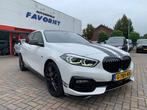 BMW 1-serie 118I/EXE/EDIT/M-SPORT/XEN/VIRTDASH/NWMODEL, Auto's, Gebruikt, Wit, Origineel Nederlands, Bedrijf