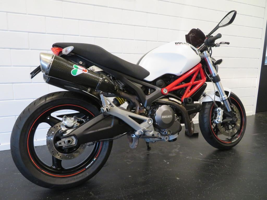 Ducati DUCATI MONSTER 696 WHITE EDITION! (bj 2008), Bedrijf, 696 cc, Naked bike