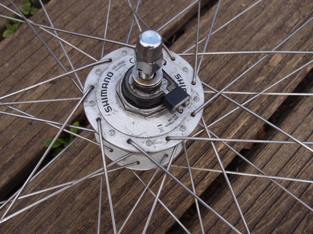 voorwiel 28" met shimano dynamo, Fietsen en Brommers, Fietsonderdelen, Wiel, Gebruikt, Aluminium, Giant