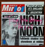 ELVIS COSTELLO & THE ATTRACTIONS - 'Tokyo Storm...' (UK), Ophalen of Verzenden, 12 inch