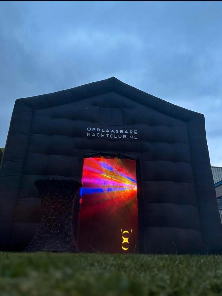 Opblaasbare partytenten/nachtclubs te huur!, Tuin en Terras, Partytenten, Zo goed als nieuw, Minder dan 5 meter, Ophalen