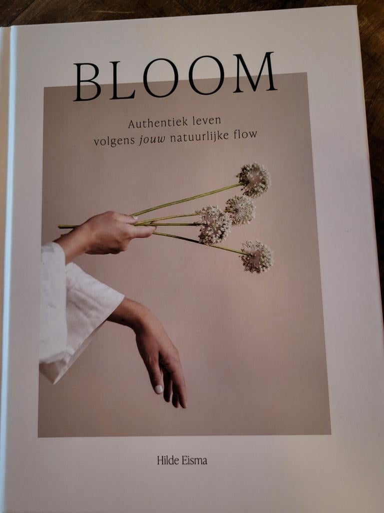 Hilde Eisma - Bloom, Boeken, Overige Boeken, Zo goed als nieuw, Ophalen of Verzenden
