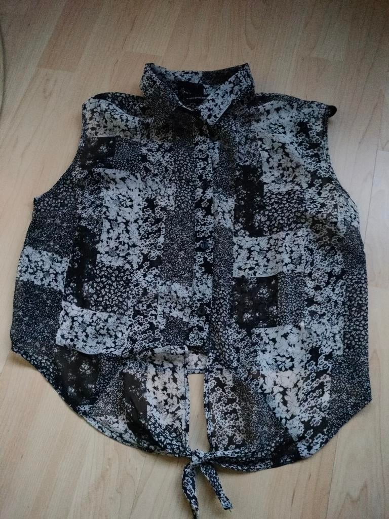 Zwart-wit mouwloze blouse met knoopdetail, Maat 38/40 (M), Atmosphere, Zwart, Ophalen of Verzenden