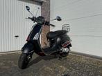 Vespa Sprint 2022 50cc 4T mat-zwart 4500km, Ophalen, Overige modellen, Zo goed als nieuw, Benzine