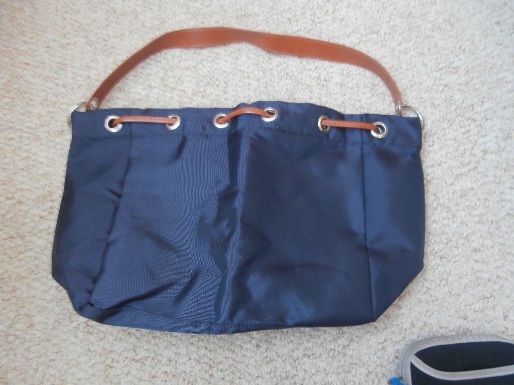 tas blauw schoudertas damestas bruin hengsel merk Lbvyr, Ophalen of Verzenden, Zo goed als nieuw, Blauw, Schoudertasje