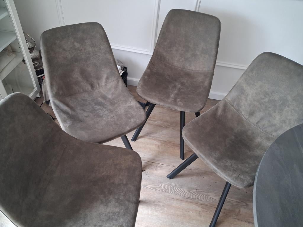 4 eetkamerstoelen Kwantum - Makkelijk in onderhoud, Ophalen, Vier