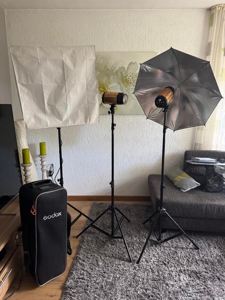 Godox Studio Flitsset 3x 300W - Compleet & Compact, Ophalen, Zo goed als nieuw, Complete fotostudio