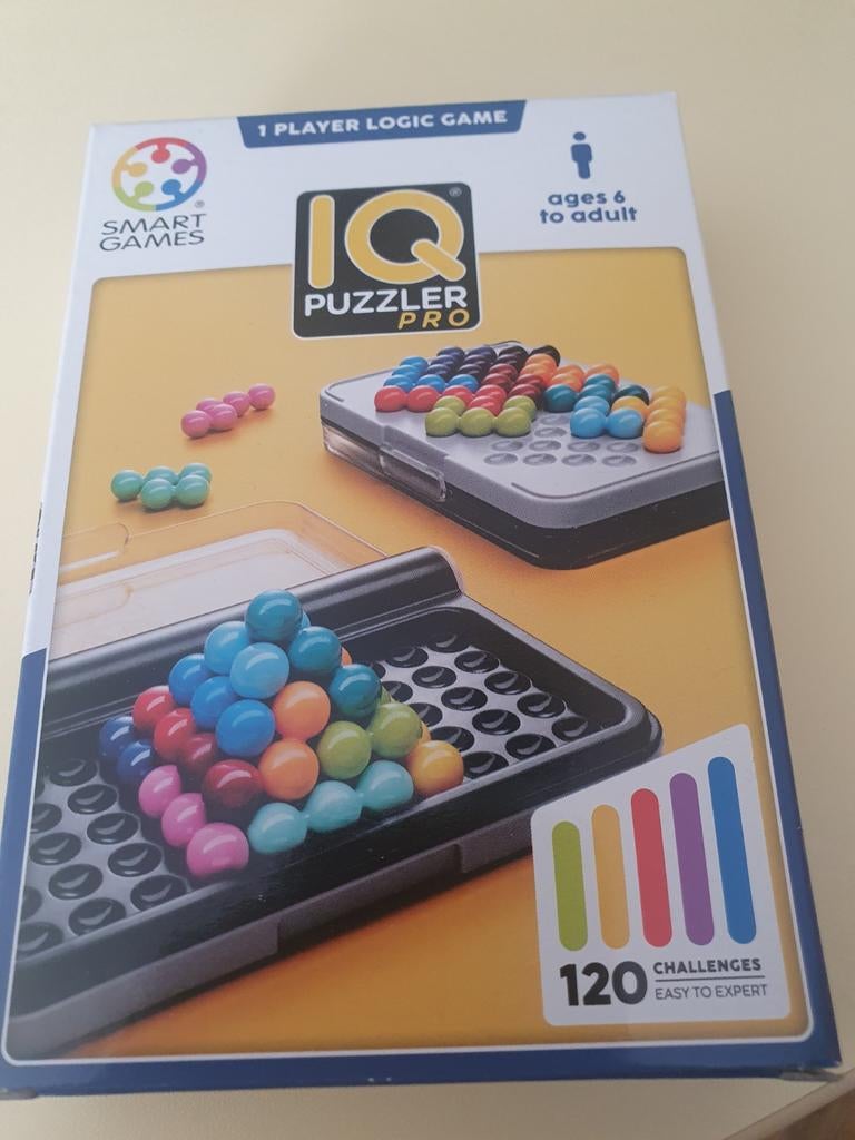 IQ Puzzler Pro - SmartGames Logica Spel (Nieuw), Een of twee spelers, Ophalen of Verzenden, Nieuw, SmartGames