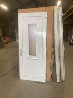 Kunststof kozijn met voordeur 106*242, Tuin en Terras, Ophalen, Kunststof, 1 tot 2 meter, Q