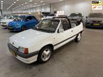 Opel Kadett 1.6i LS kat / BERTONE / CABRIO / NIEUWE APK, Auto's, Oldtimers, Voorwielaandrijving, Metallic lak, Wit, Origineel Nederlands