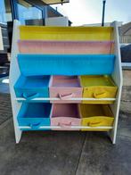 Leuk boekenkastje met opbergbakken, Kinderen en Baby's, Kinderkamer | Commodes en Kasten, Gebruikt, Minder dan 50 cm, Ophalen