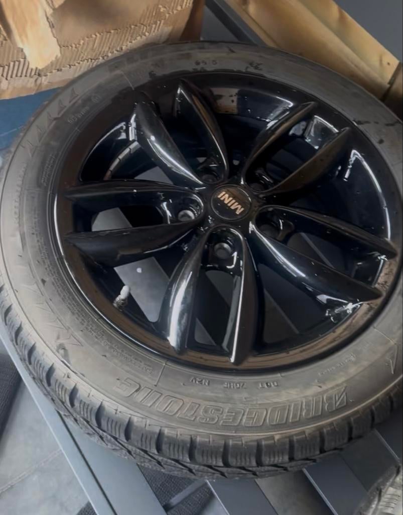 Mini velgen zwart 205/55R17 met winterbanden, Auto-onderdelen, Banden en Velgen, Ophalen, Gebruikt, Banden en Velgen, 17 inch