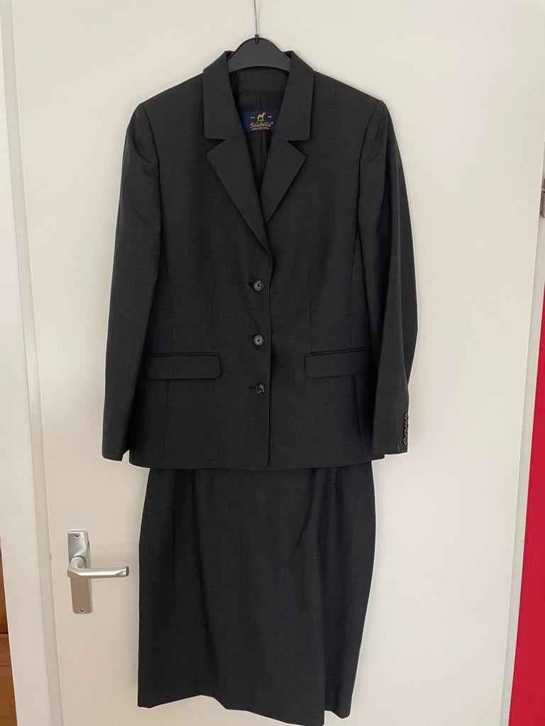 Falabella mantelpak, maat 40, Ophalen of Verzenden, Zo goed als nieuw, Grijs