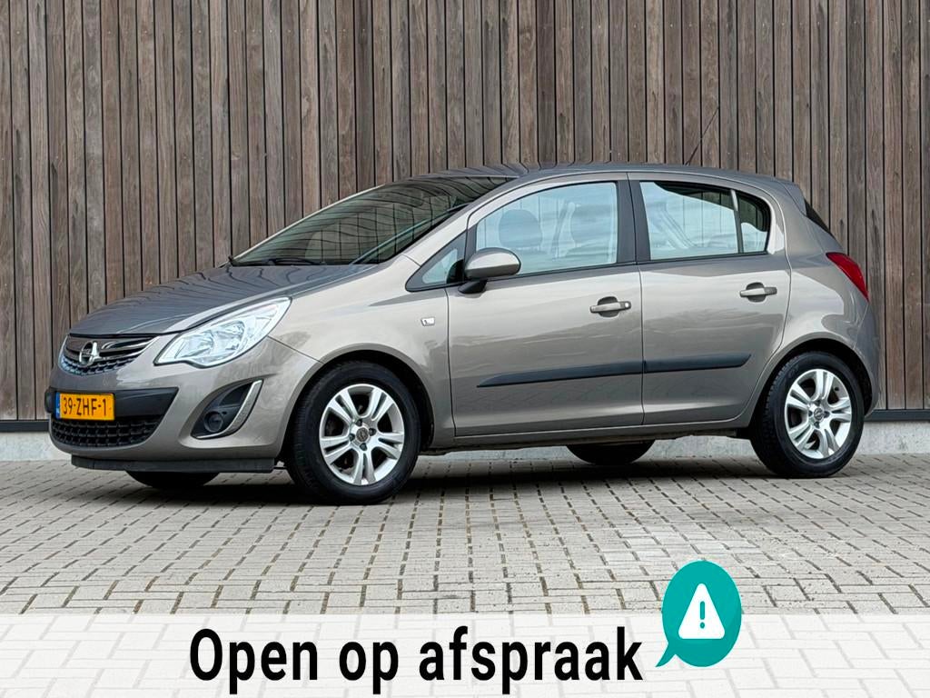 Opel Corsa 1.2-16V Anniversary Edition / Automaat /, Euro 5, Gebruikt, 4 cilinders, Bruin