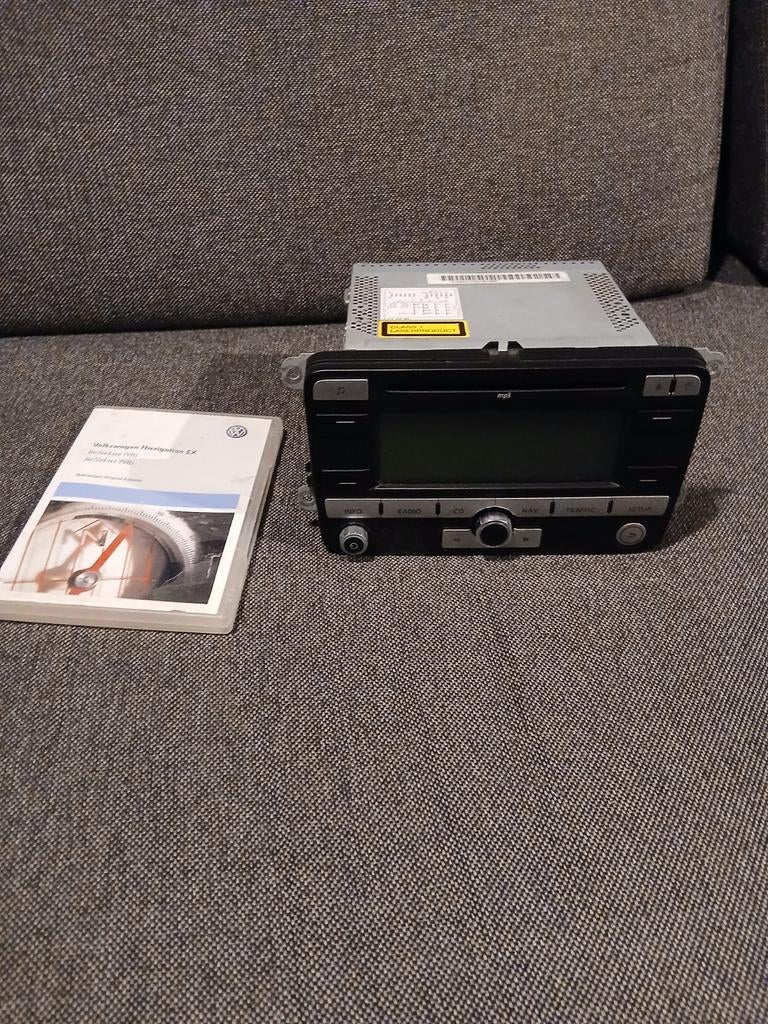 Radio golf jetta 5, Ophalen of Verzenden, Gebruikt