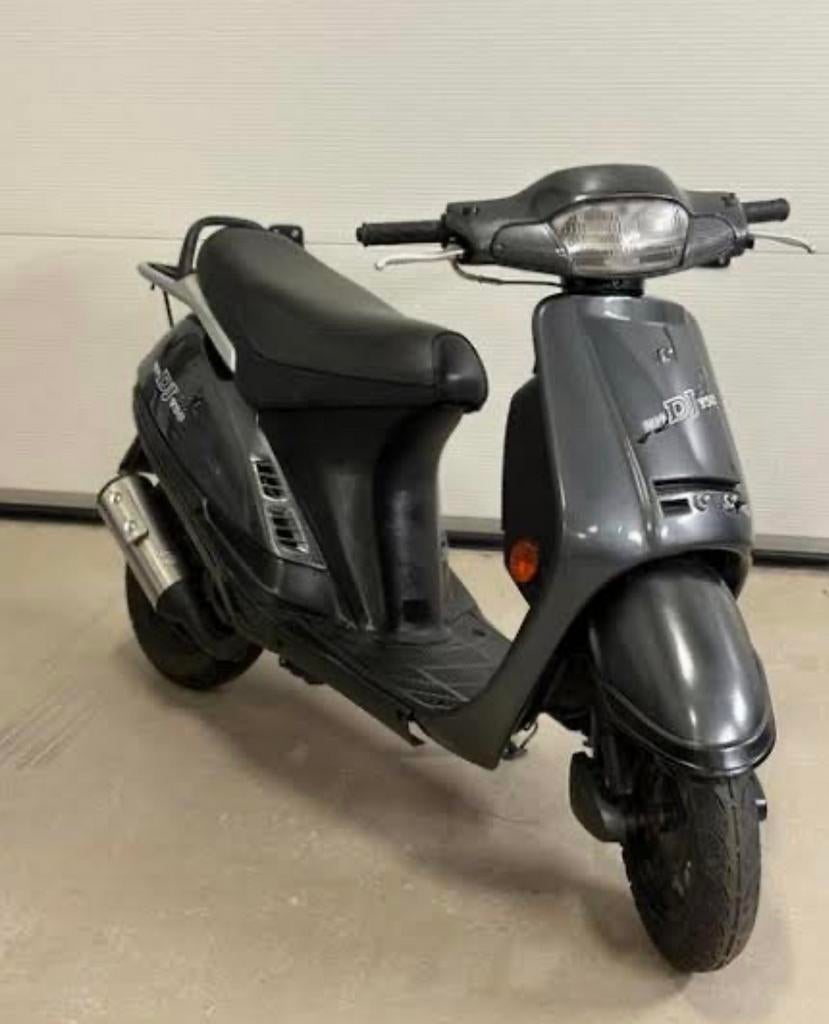 GEZOCHT - Kymco DJ (Yes/Y50), Ophalen, Zo goed als nieuw, Benzine, Agility