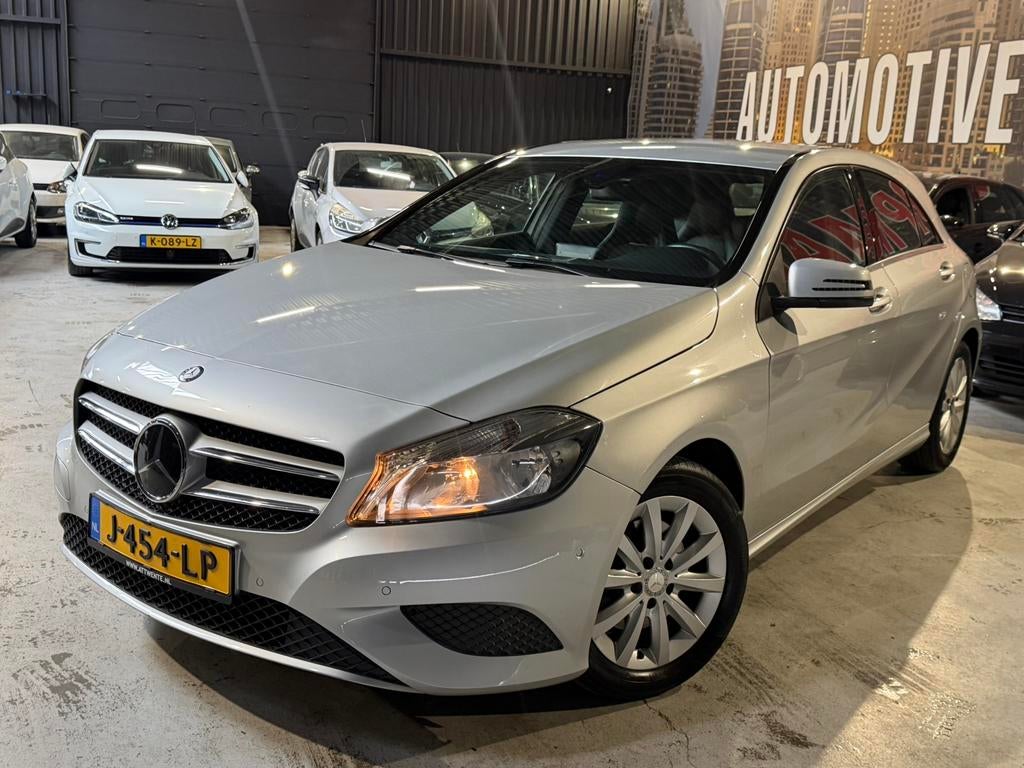 Mercedes-Benz A-Klasse A180 2013 Lage Kilometerstand/Navi/, Voorwielaandrijving, Euro 5, Stof, Zwart