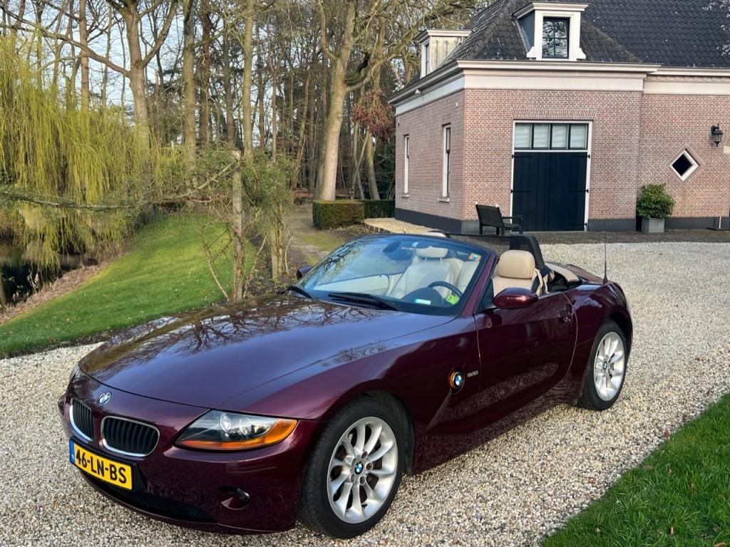 Bmw Z4 2.5i S 192pk HANDBAK NL-auto Leer #ZOMERKNALLER, Auto's, BMW, Achterwielaandrijving, Gebruikt, Cabriolet, Open dak