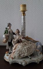 Vintage keramische tafellamp met romantisch tafereel, Antiek en Kunst, Ophalen