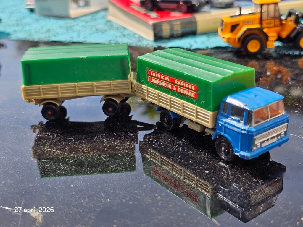 Model vrachtwagen DAF 2600 met trailer, Hobby en Vrije tijd, Modelauto's | 1:50, Ophalen of Verzenden, Gebruikt, Bus of Vrachtwagen