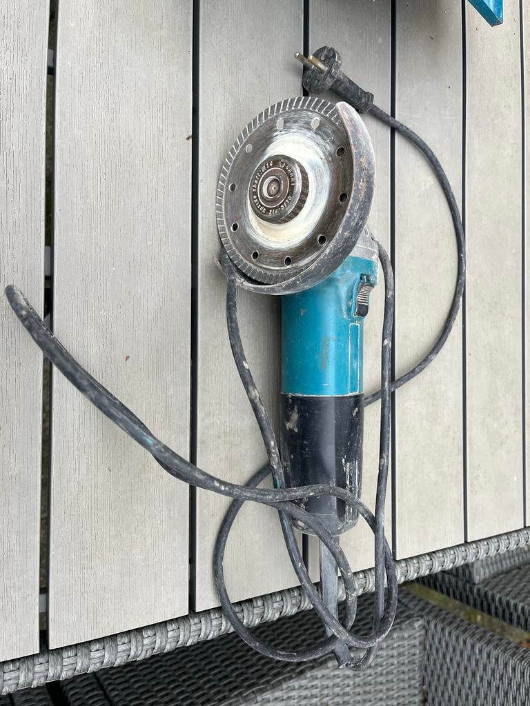 Makita haakse slijper 9558NB, Ophalen of Verzenden, Gebruikt, 700 tot 1000 watt, Haakse handslijpmachine