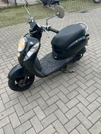 Sym mio brom, Fietsen en Brommers, Ophalen, Zo goed als nieuw, Benzine, Mio