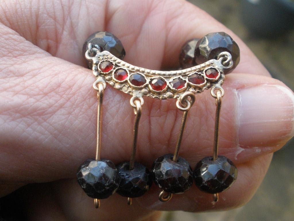 Zeeuwse granatenketting met Zilveren slot en Gouden Tussen-, Sieraden, Tassen en Uiterlijk, Antieke sieraden, Ketting, Goud, Met edelsteen