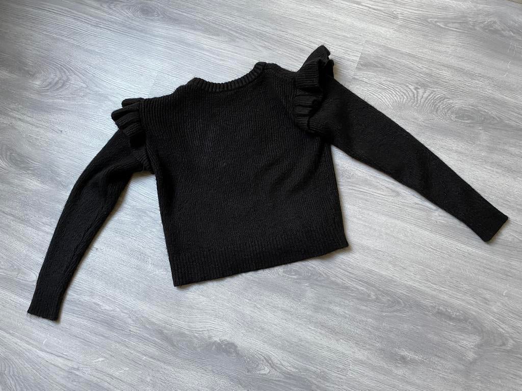 Zwart truitje met randje op de schouders, Kinderen en Baby's, Kinderkleding | Maat 128, Ophalen of Verzenden, Zo goed als nieuw