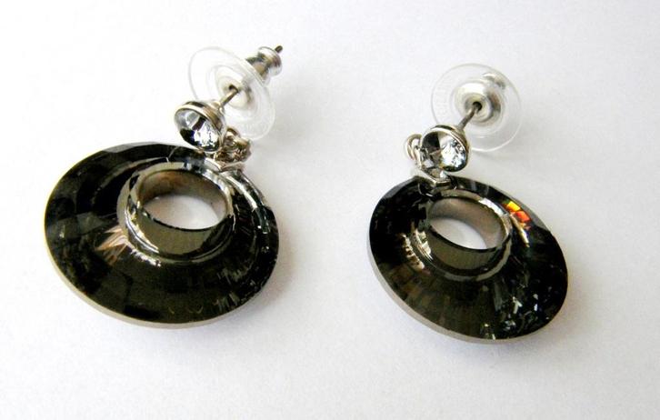 Prachtige Swarovski oorbellen nieuw en ongedragen, Origineel, Sieraden, Tassen en Uiterlijk, Oorbellen, Nieuw, Knopjes of Stekers