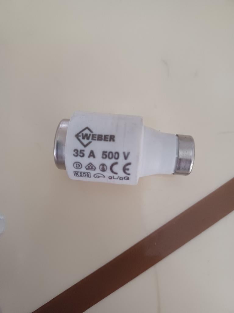 Weber 35A 500V Zekeringen, Doe-het-zelf en Verbouw, Elektra en Kabels, Gebruikt, Overige typen, Ophalen