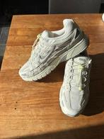 Nike P-6000 Light Bone maat 45.5 nieuw!, Ophalen of Verzenden, Nieuw, Overige kleuren, Sneakers of Gympen