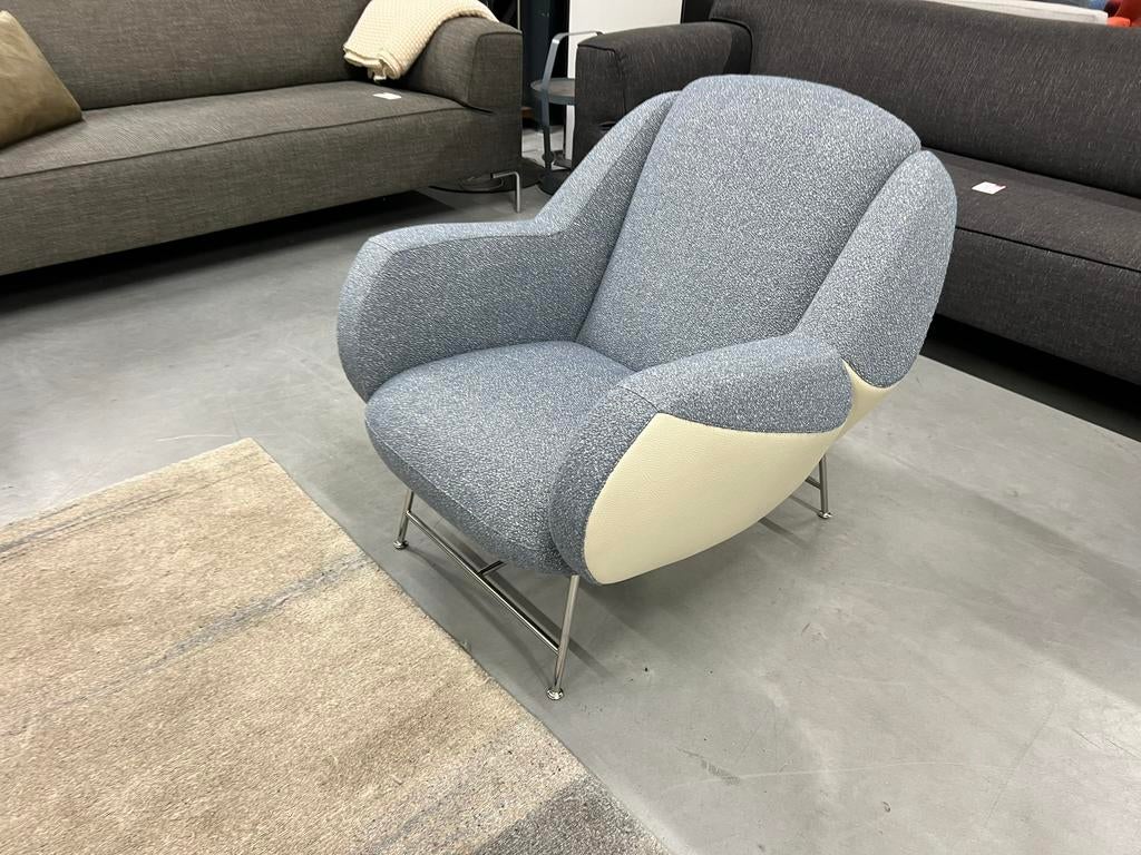 Nieuw Leolux Anton Fauteuil stof leer Design stoel, Leolux, Nieuw, 75 tot 100 cm, Ophalen of Verzenden