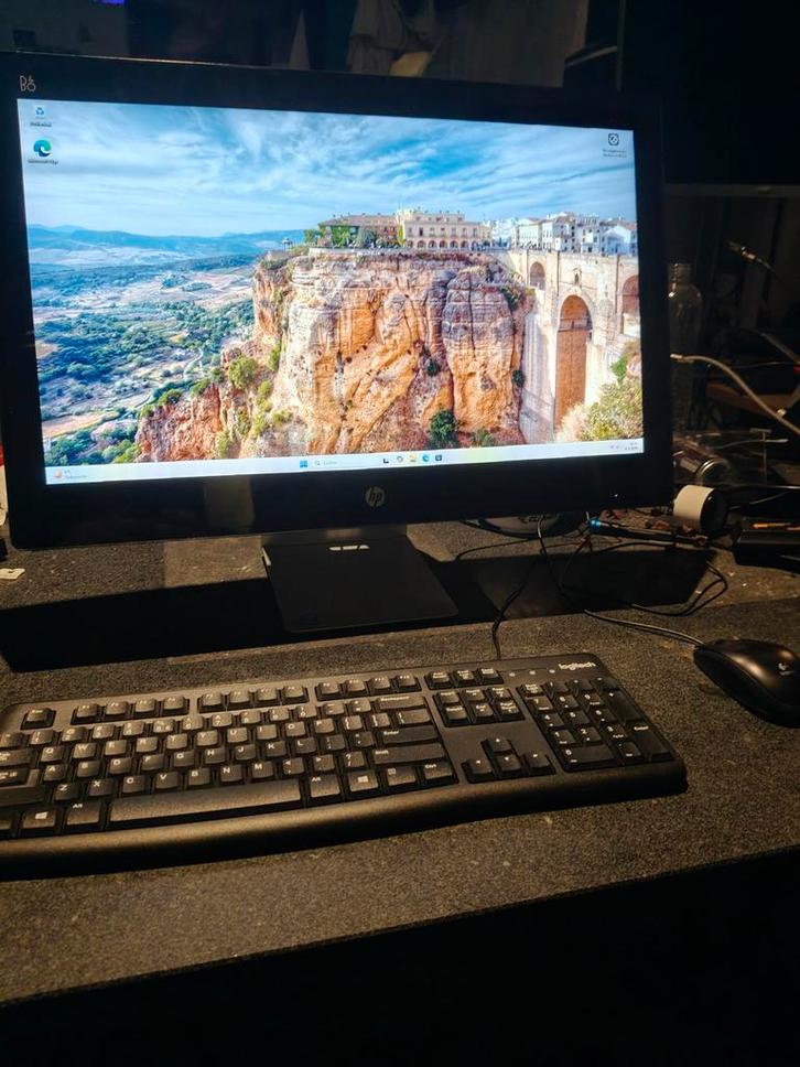 HP Desktop All In One PC - Intel i7 - 16GB Ram - 580GB -WiFi, Computers en Software, Desktop Pc's, Zo goed als nieuw, 4 Ghz of meer