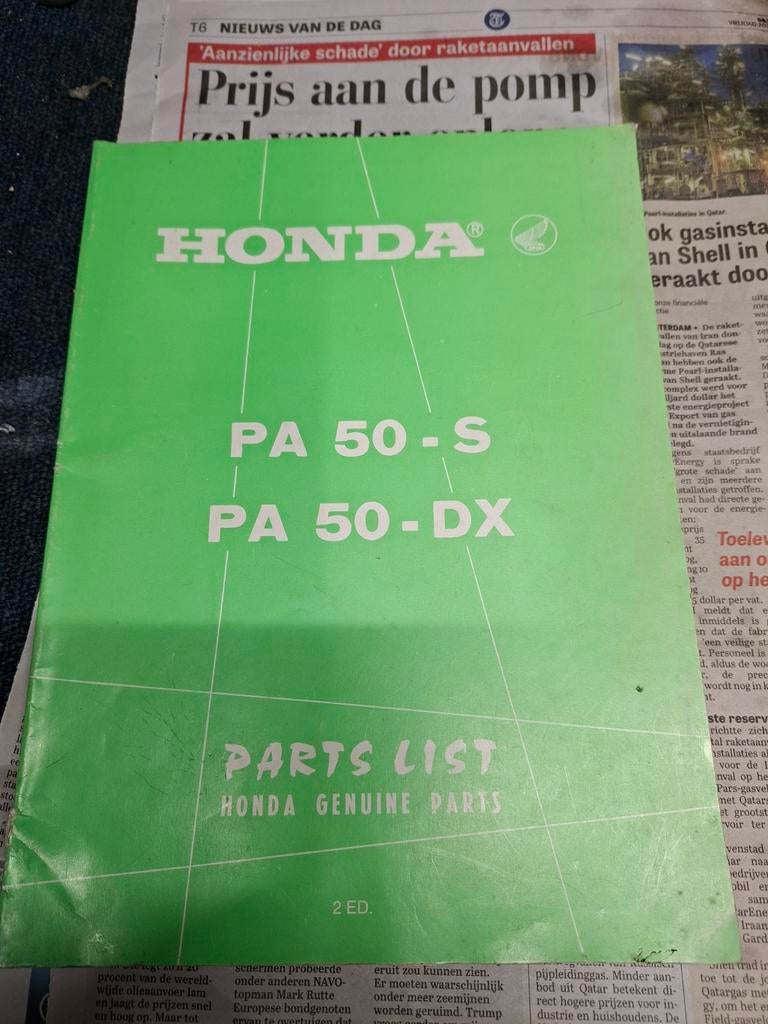 Honda camino onderdelen boek, Fietsen en Brommers, Ophalen of Verzenden