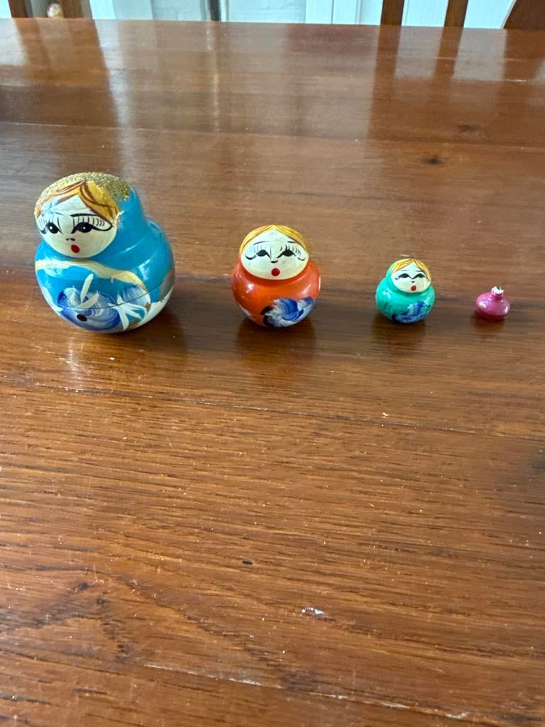 Kleine Matroesjka Poppetjes Set - Diverse Kleuren, Verzamelen, Poppetjes en Figuurtjes, Ophalen of Verzenden, Gebruikt