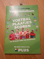 PLUS voetbalplaatjes verzamelalbum seizoen 2025-2026, Ophalen of Verzenden, Nieuw, Overige binnenlandse clubs, Boek of Tijdschrift