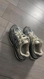 p6000, Ophalen of Verzenden, Zo goed als nieuw, Zwart, Sneakers of Gympen