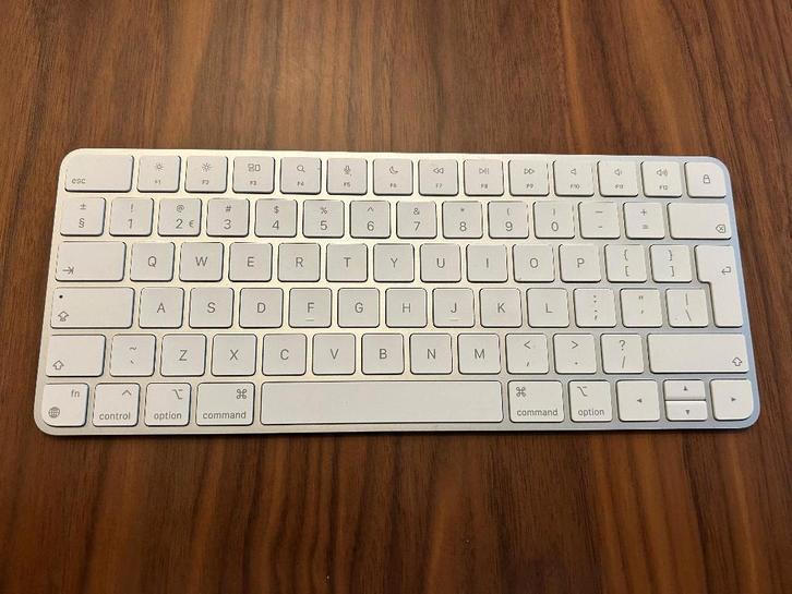 Apple Magic Mouse, Trackpad & Keyboard te koop, Computers en Software, Toetsenborden, Zo goed als nieuw, Qwerty, Draadloos, Toetsenbord en muis-set
