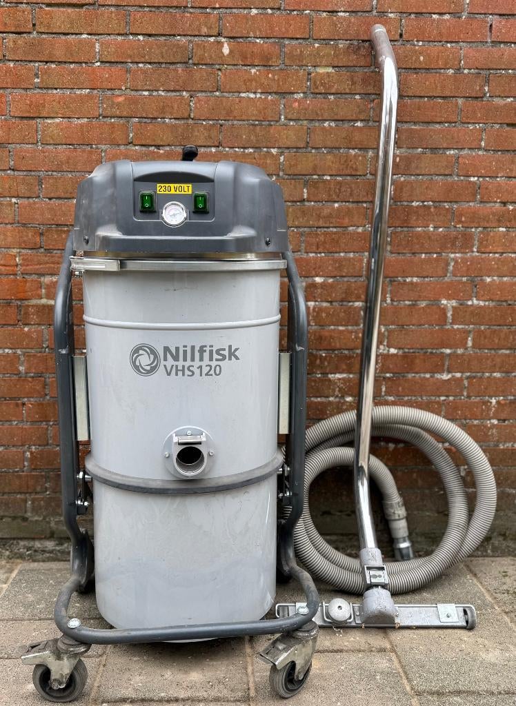 Industrie stofzuiger Nilfisk VHS120, Ophalen, Gebruikt