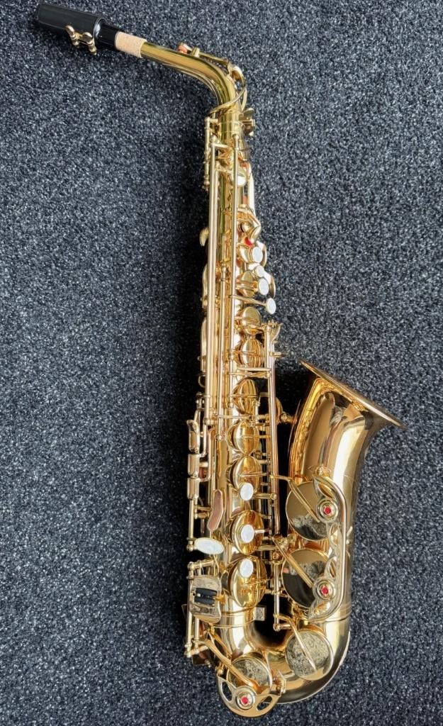 Nieuwe altsaxofoon, Muziek en Instrumenten, Blaasinstrumenten | Saxofoons, Ophalen of Verzenden, Nieuw, Alt, Met koffer