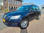 Volkswagen Tiguan 1.4 TSI Comfort&Design CLIMA/CRUISE/NAVI/T, Voorwielaandrijving, Euro 5, Zwart, 4 cilinders