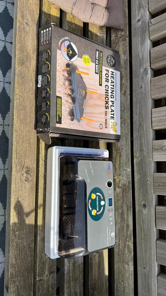 Broedmachine met warmteplaat, Ophalen of Verzenden, Zo goed als nieuw, Broedmachine