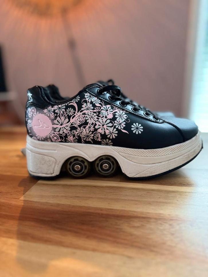 Schoenen met uitklapbare wieltjes - Maat 37, Kinderen en Baby's, Speelgoed | Buiten | Rolschaatsen, Zo goed als nieuw, Kinderen