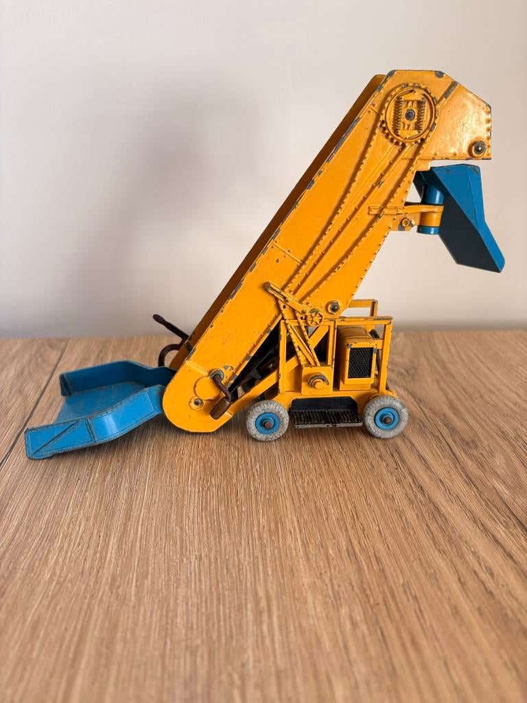 Dinky Supertoys 564 Barber-Greene Elevator Loader, Ophalen, Gebruikt