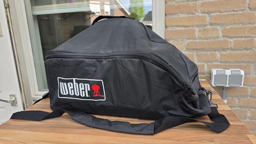 Weber Go-Anywhere Houtskoolbarbecue met Draagtas, Ophalen, Zo goed als nieuw, Weber, Met accessoires
