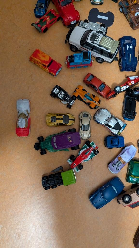 Grote collectie speelgoedauto's: Cars, jaren '80 & 2010-2015, Kinderen en Baby's, Speelgoed | Speelgoedvoertuigen, Ophalen of Verzenden