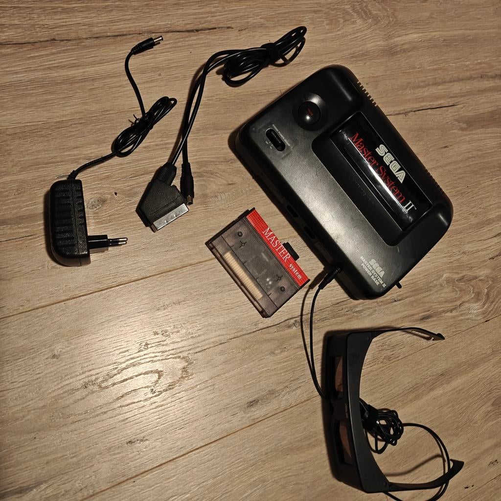 Sega master system with RGB + composite + 3d glasses!, Spelcomputers en Games, Ophalen of Verzenden, Zo goed als nieuw, Met 1 controller